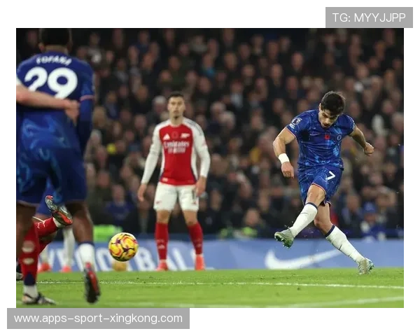 切尔西中场核心的调度让比赛流向更加顺畅